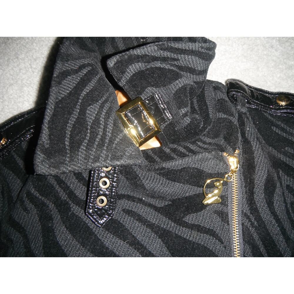 Ladies Black Vintage Baby Phat Designer Tiger Stripe Coat size MEDIUM - Picture 2 of 6